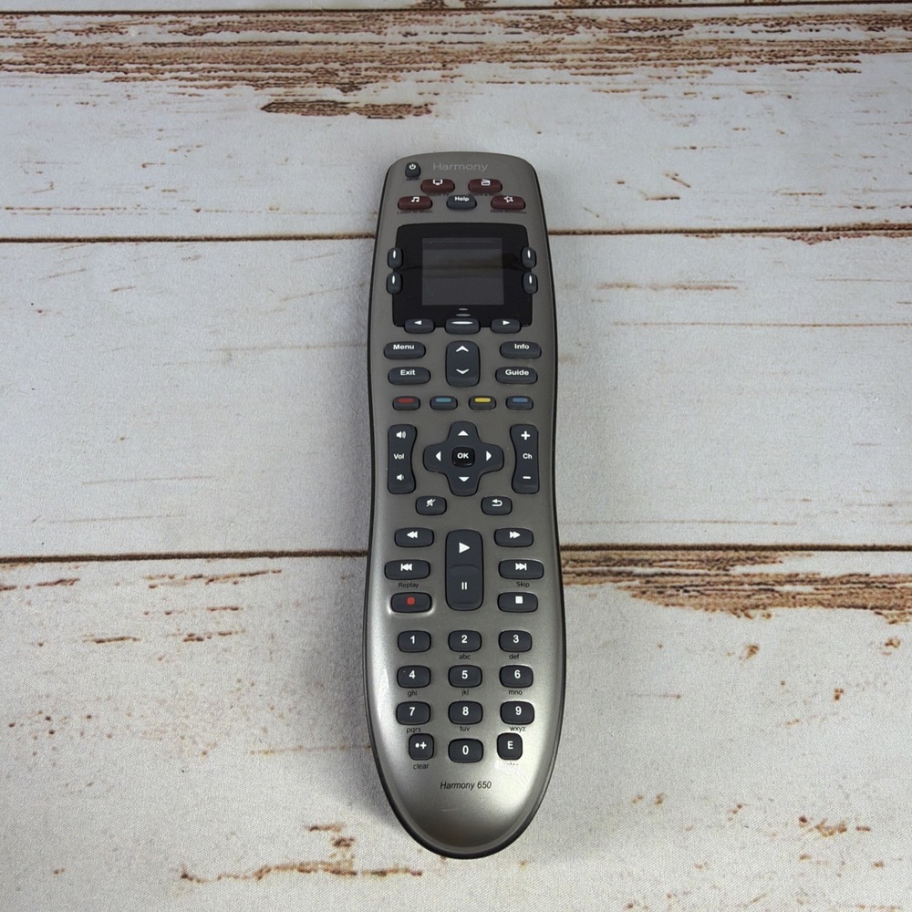 Logitech Harmony 650 Programmable Universal Remote Color Screen Tested Used